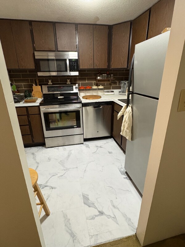 Foto del edificio - 2106 Kanawha Blvd E