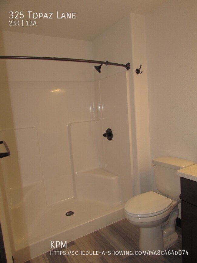 Building Photo - 2 BED | 2 BATH | GARAGE | SOUTH