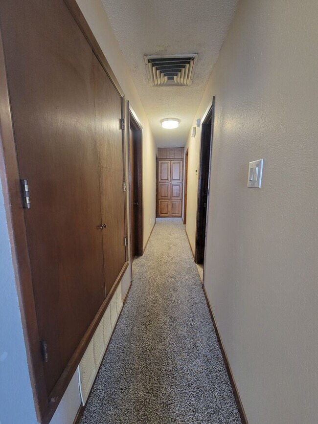 Foto del edificio - 3209 Duckworth Ave