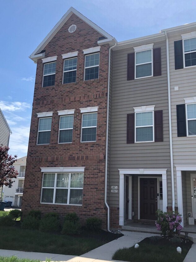 Foto principal - Pennsburg Beautiful 2 Bedroom 1.5 bath Tow...