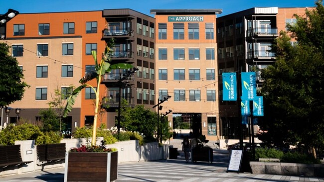Building Photo - 10250 Gateway Dr