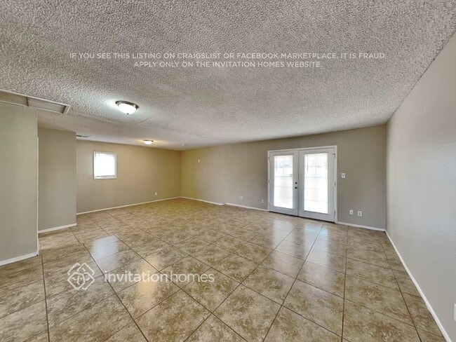 Foto del edificio - 8527 W Vale Dr