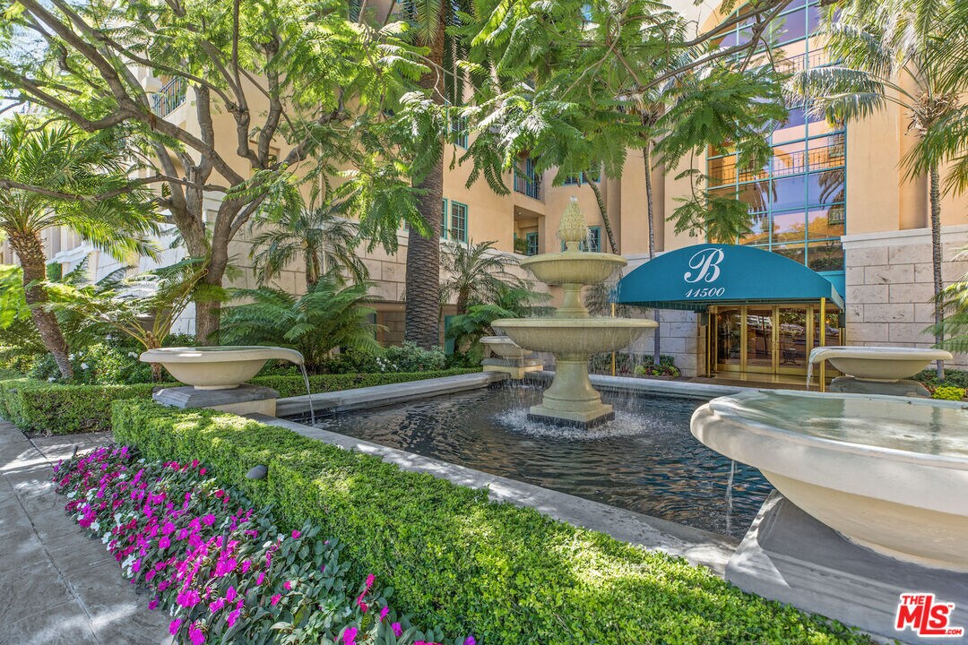 Foto principal - 11500 San Vicente Blvd