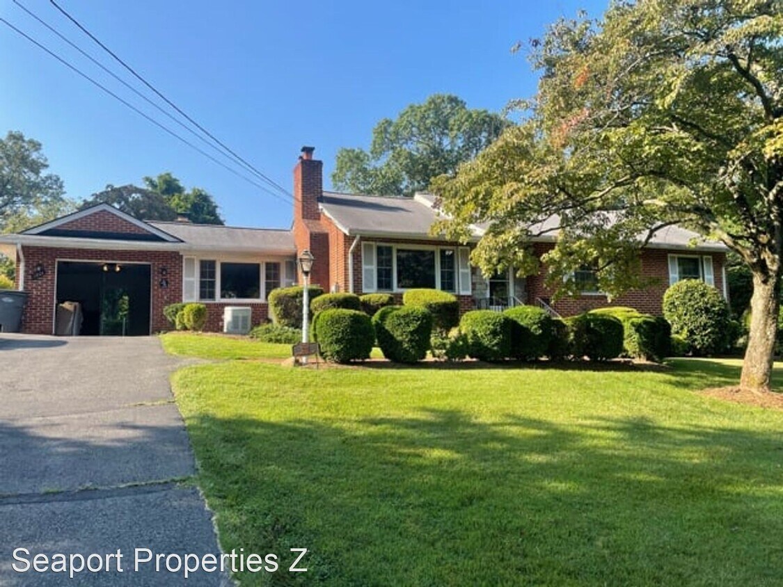 Foto principal - 3 br, 2 bath House - 1221 Morningside Lane