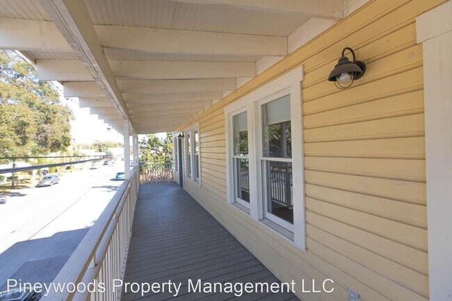 Building Photo - 1 br, 1 bath House - 1001 E Columbus Dr