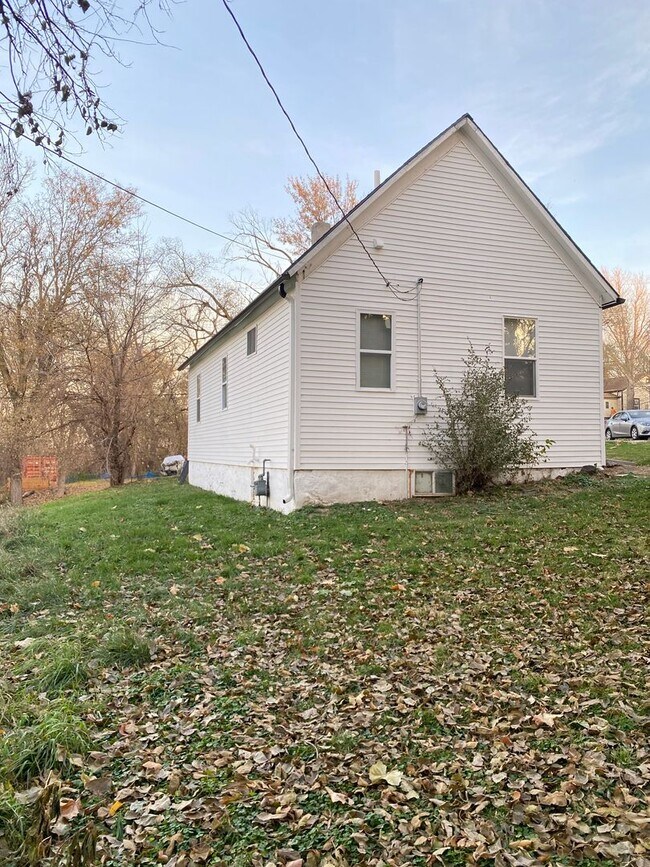 Foto del edificio - 3 bed 1 bath