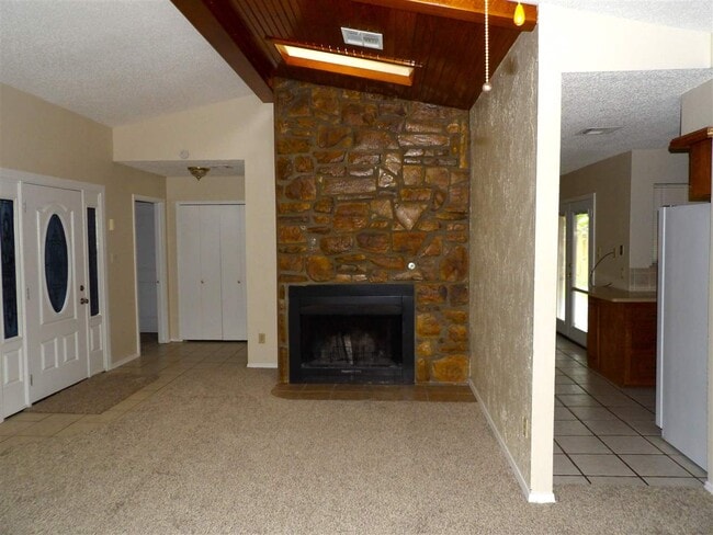 Foto del edificio - 7017 SW Winchester Ave