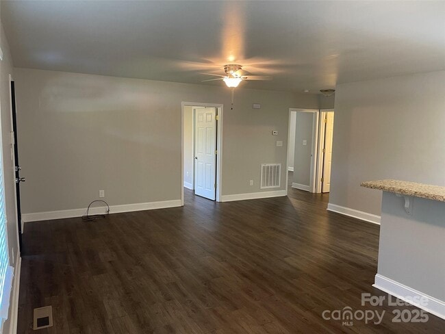 Building Photo - 3024 Startown Rd