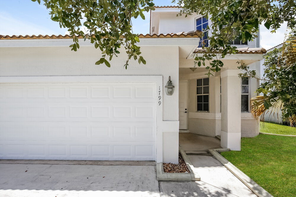 Primary Photo - 1799 NW 162nd Ave