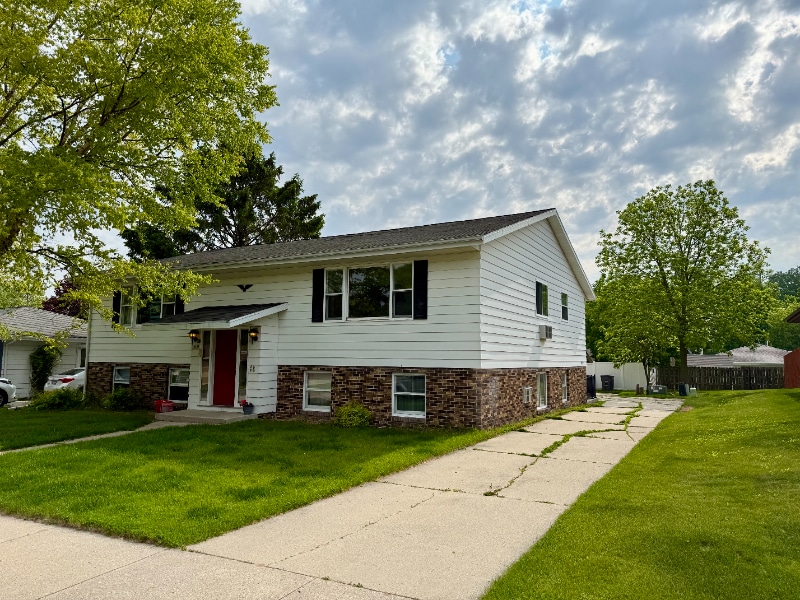 Primary Photo - 1621 N 35th St