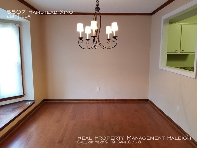 Foto del edificio - 5507 Hamstead Crossing