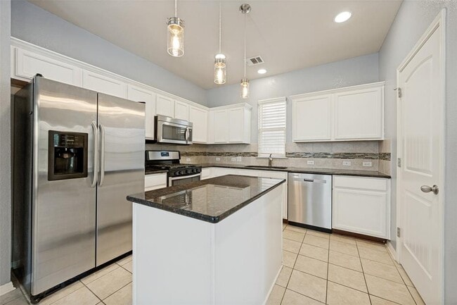 Building Photo - 138 Wainscot Oak Wy
