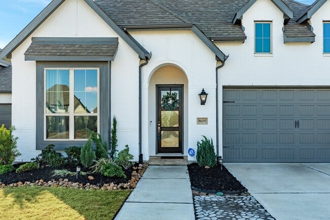 Building Photo - 9619 Wright Dr