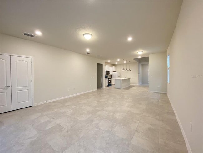 Foto del edificio - 7360 Oakmoss Loop