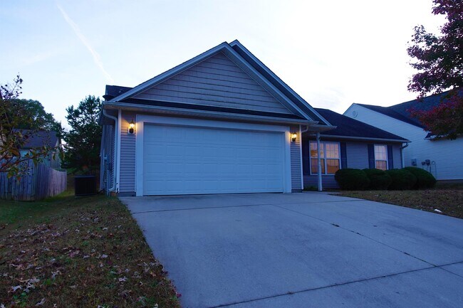 Foto del edificio - 450 Bentridge Dr