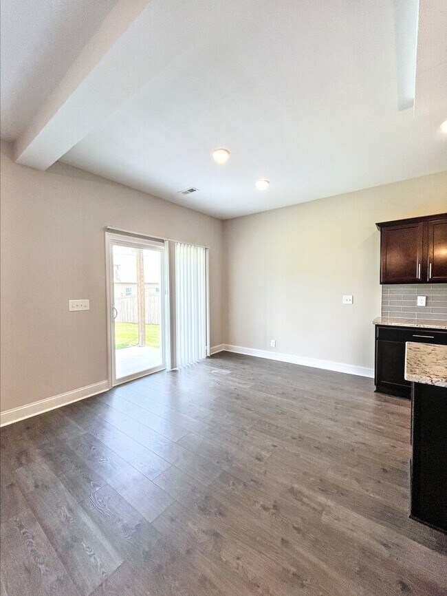 Building Photo - 829 Marksman Ct