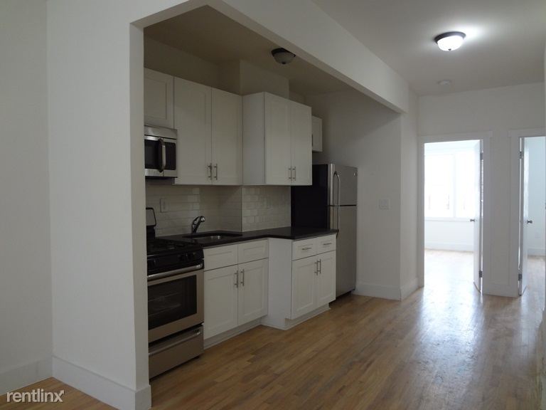 Primary Photo - 19 Pilling St
