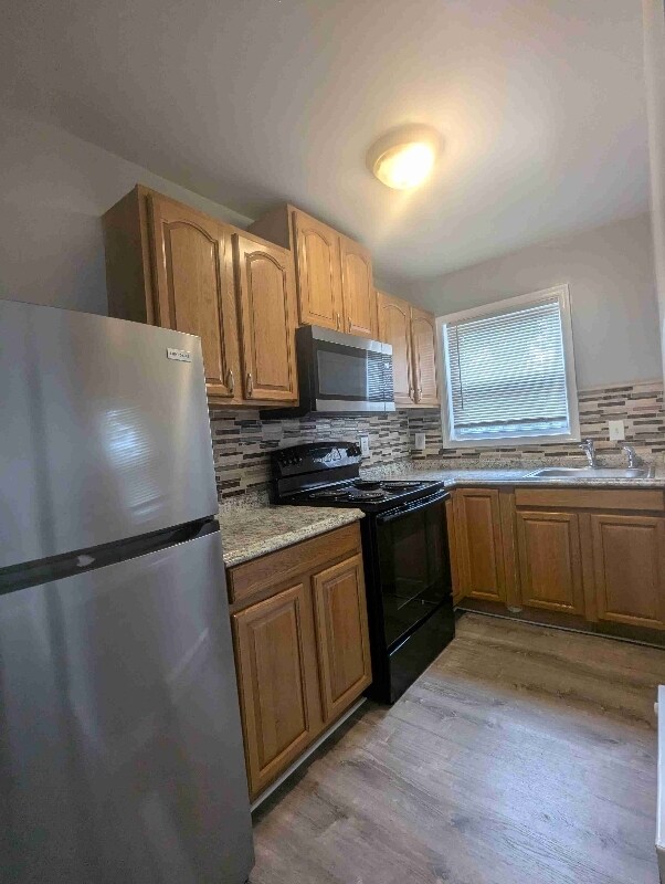Foto principal - 807 Stoll St