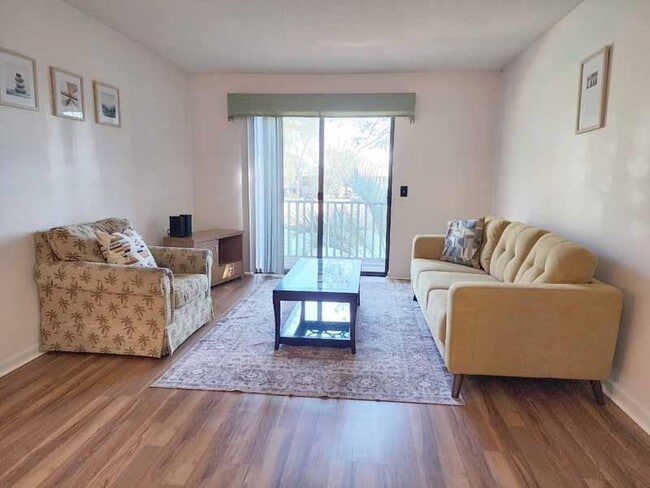 Building Photo - 435 Salt Marsh Cir