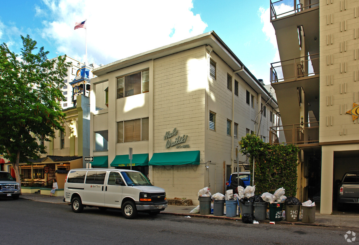 Building Photo - Hale Waikiki Hotel