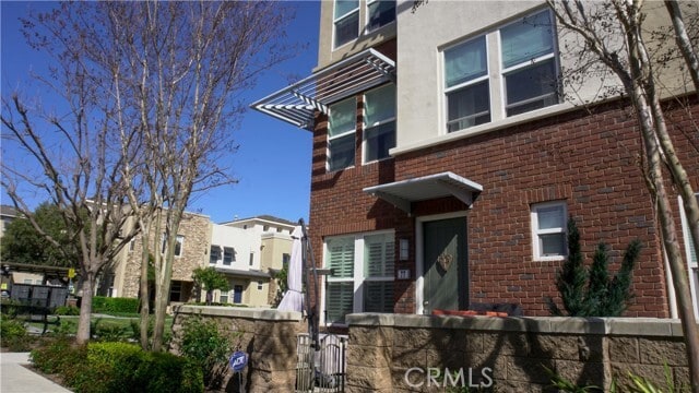 Building Photo - 77 Brownstone Way