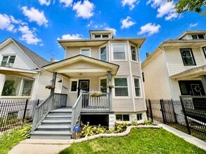 Building Photo - 2047 N Lavergne Ave