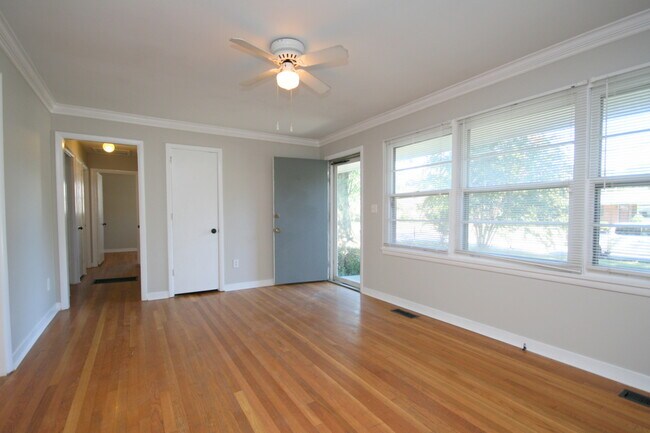 Foto del edificio - 403 Arthur St NW