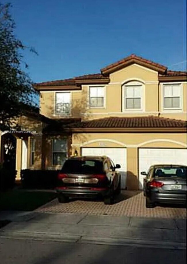 Building Photo - 8502 NW 114th Ave