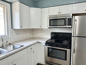 Building Photo - 1321 14th St S