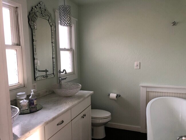 Foto del edificio - 69 Meadow Lakes Dr