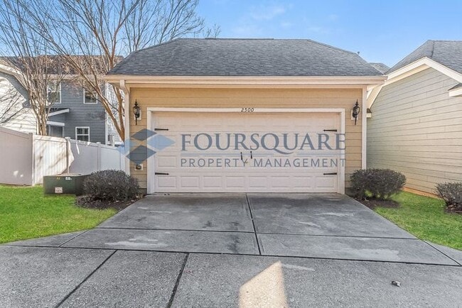 Building Photo - Spacious 3-Bed End Unit Townhome with 2-Car Garage & Private Patio | Prime Kitts Creek Location