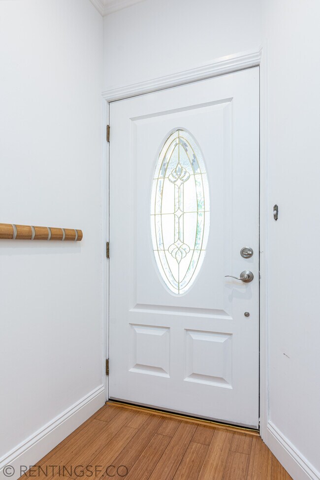 Foto del edificio - 236 Linden St