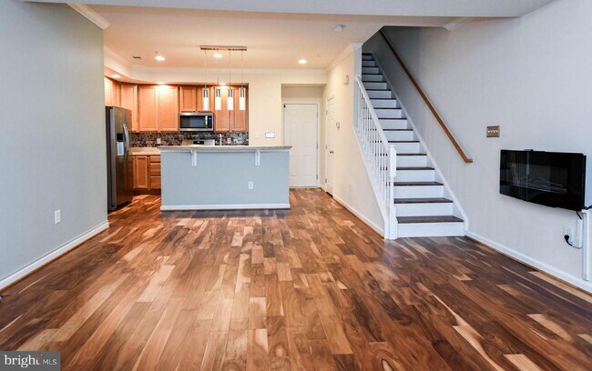 Building Photo - 7560 Stoney Run Dr