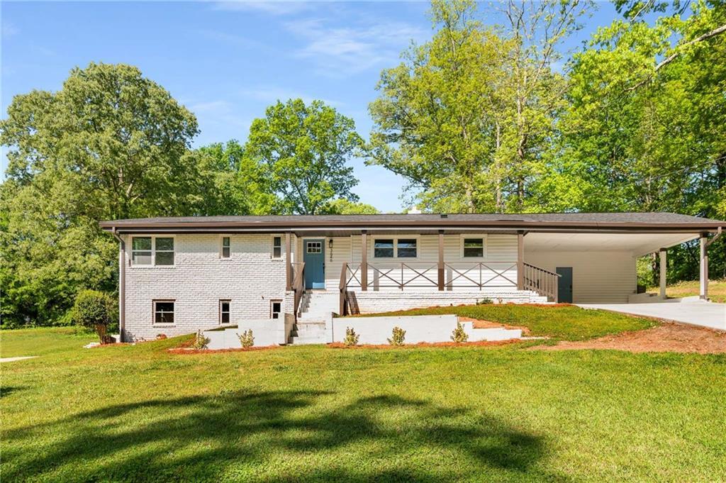 Foto principal - 3646 Rock Springs Dr