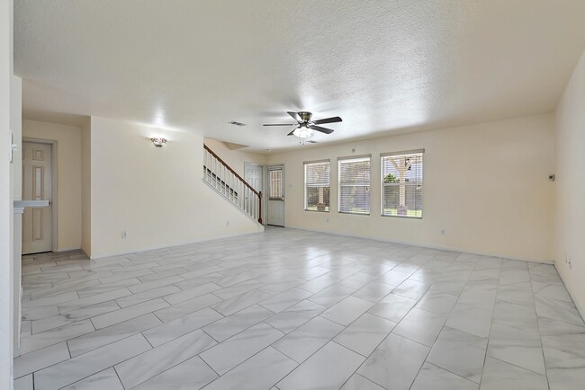 Building Photo - 8027 Saffron Ln