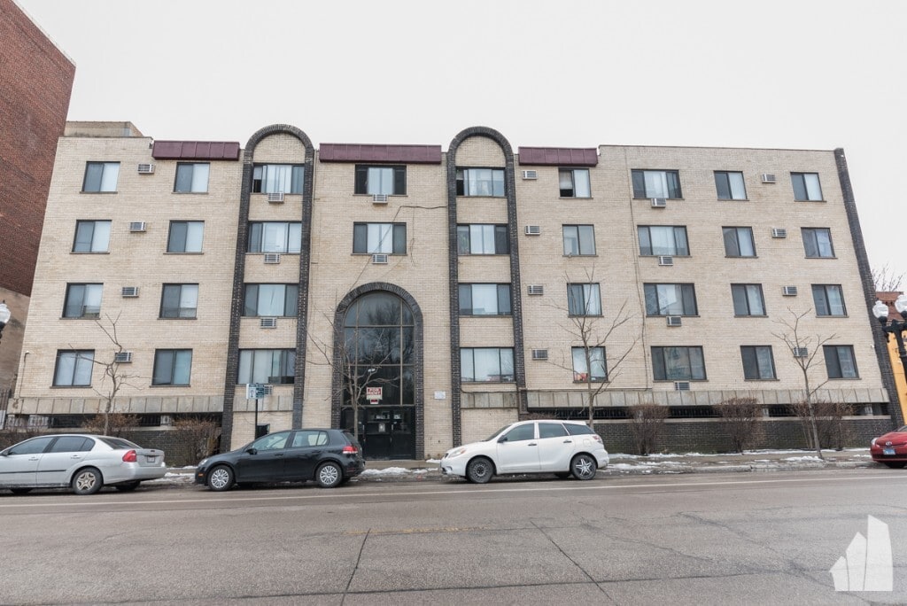 Primary Photo - 1515 W Morse Ave