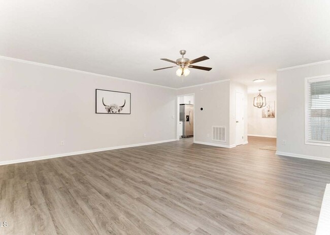 Building Photo - Available for immediate move in.