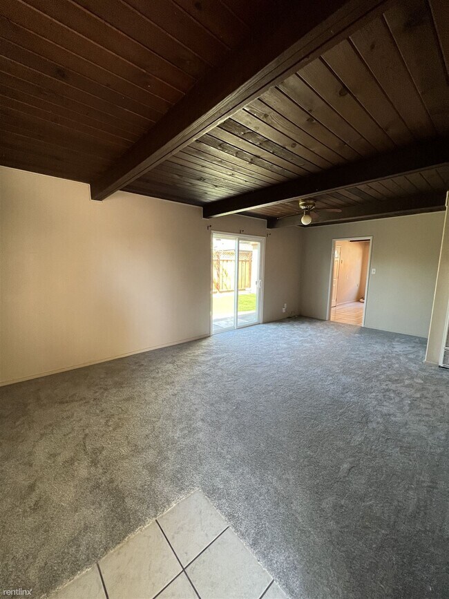 Building Photo - 2 br, 1 bath Duplex - 1346 Lambaren Avenue...
