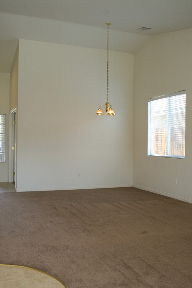 Building Photo - 9313 Tahiti Ave