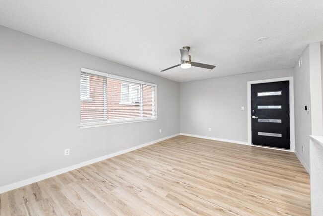 Building Photo - 3921 WYANDOTTE