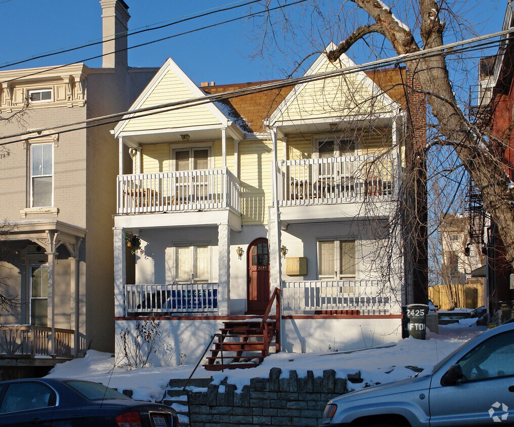Primary Photo - 2425 Clifton Ave