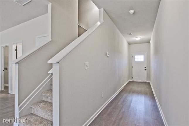 Building Photo - 3 br, 2 bath House - 1024 Mcconaughy Court