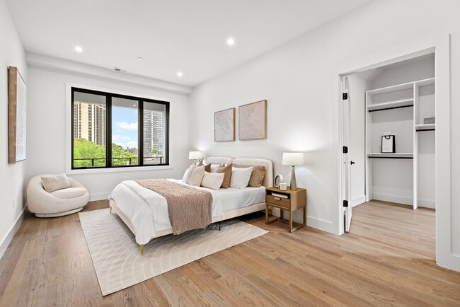 Building Photo - Lux Lofts