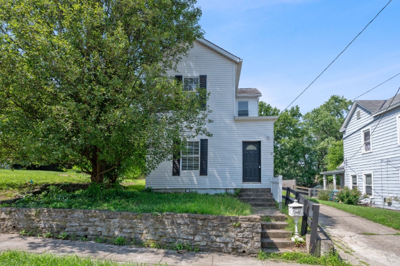 Primary Photo - 25 Clay St