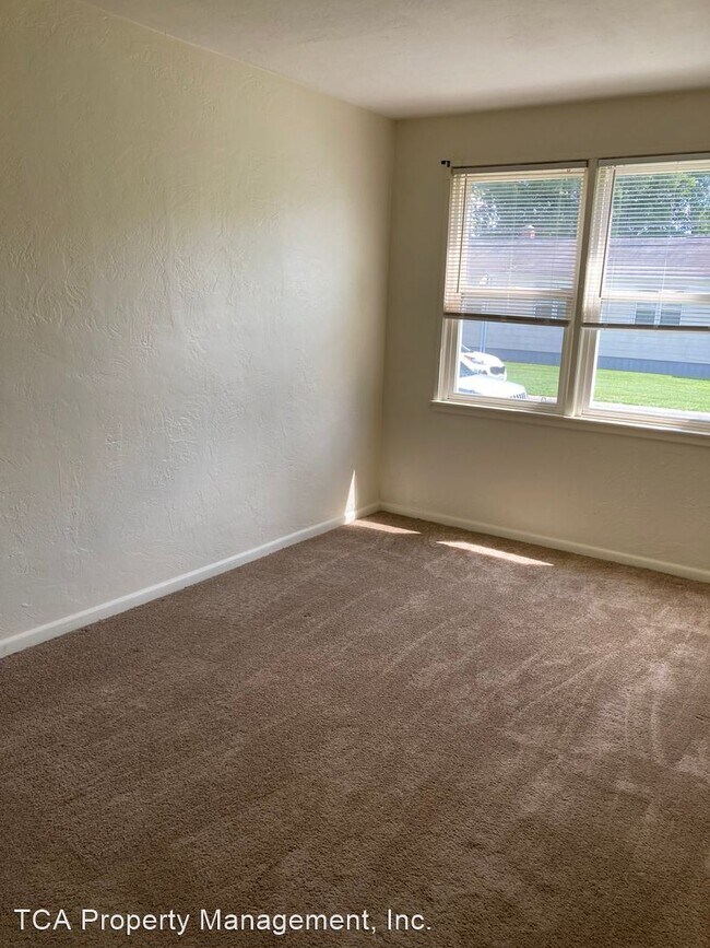 Foto del edificio - 3 br, 1 bath House - 55 Liberty Street