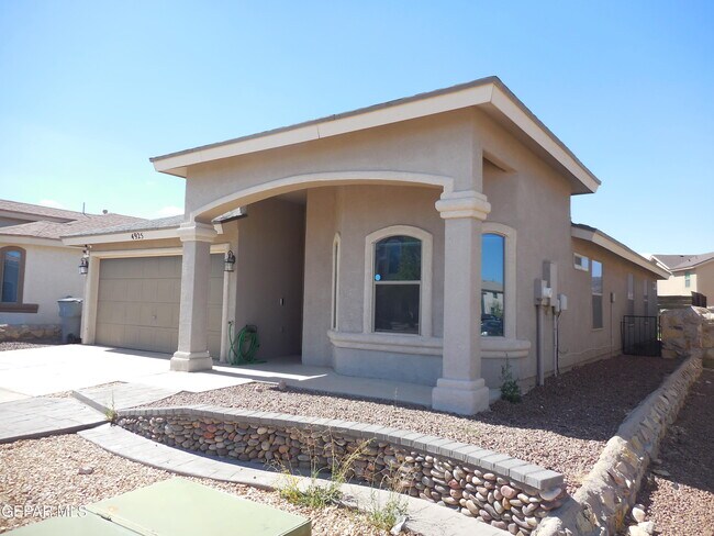 Foto del edificio - 4925 Copper Ranch Ave