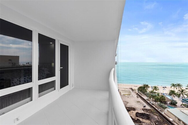 Foto del edificio - 4100 Galt Ocean Dr