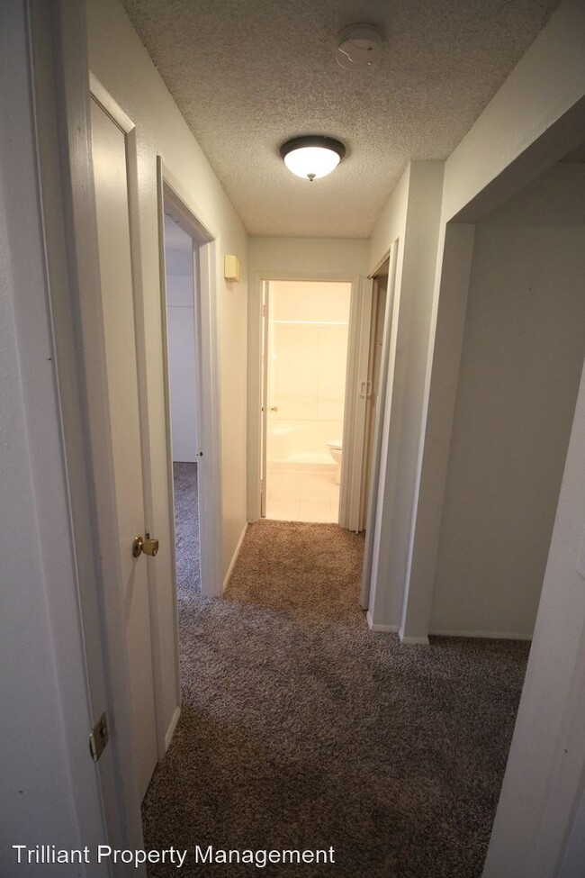 Building Photo - 2 br, 1 bath House - 777 Boone Rd SE #12