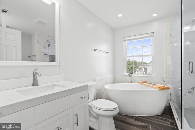 Foto del edificio - 4001 Mossy Bank Ln