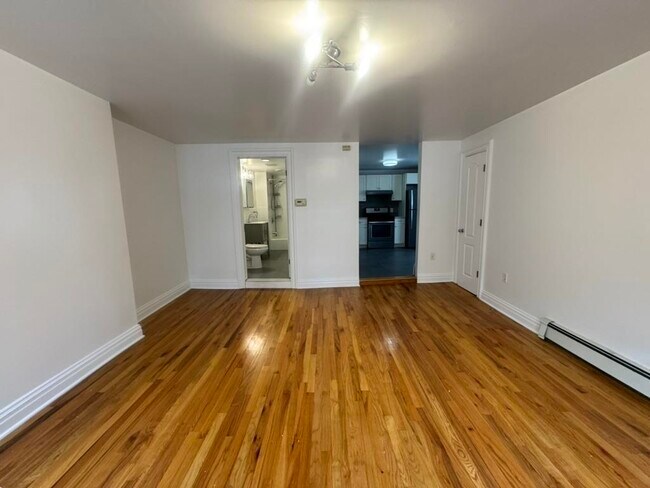 Foto del edificio - 146 Webster Ave